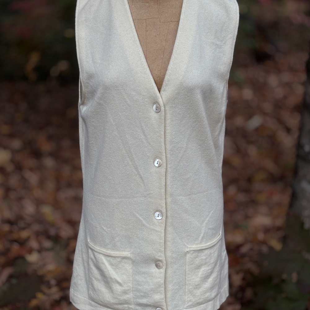 Manrico Cashmere V-Neck Women's Sweater Vest